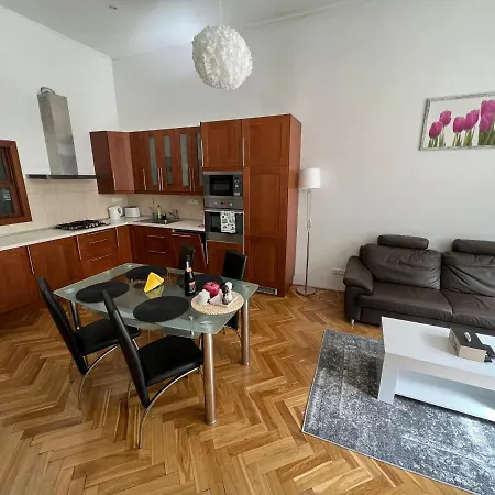 The Old Town's Apartment
