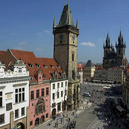 The Old Town's Apartment *